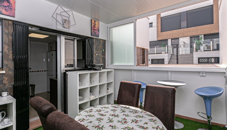 Reventa - Casa adosada - Guardamar del Segura