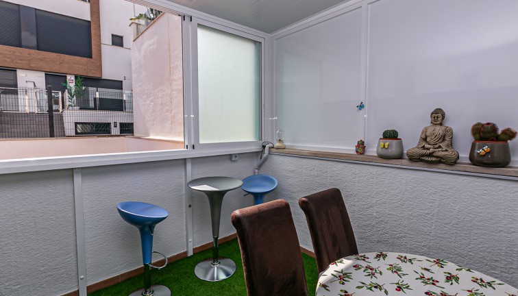 Reventa - Casa adosada - Guardamar del Segura