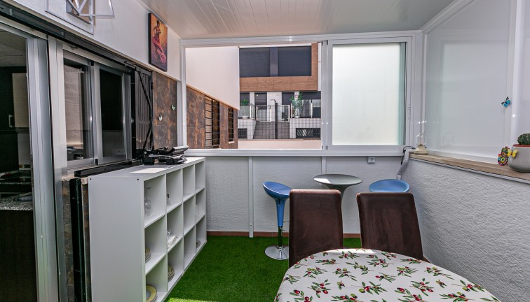 Reventa - Casa adosada - Guardamar del Segura