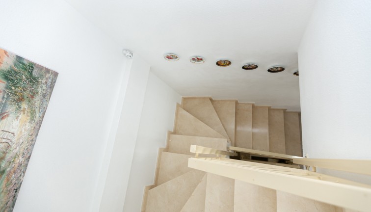 Reventa - Casa adosada - Guardamar del Segura