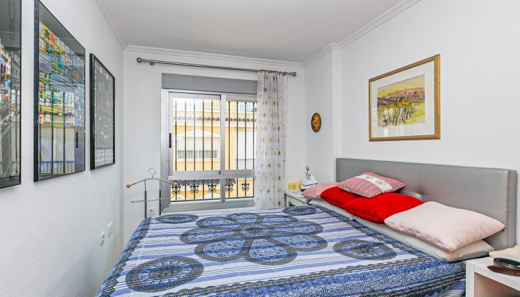 Reventa - Casa adosada - Guardamar del Segura