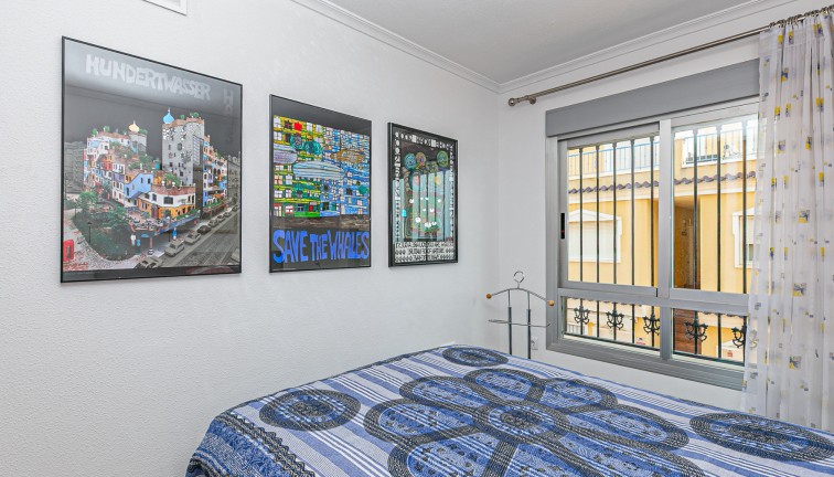 Reventa - Casa adosada - Guardamar del Segura