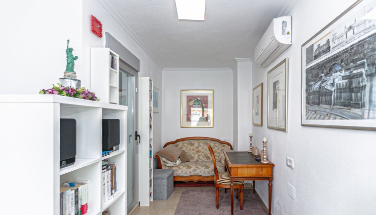 Reventa - Casa adosada - Guardamar del Segura