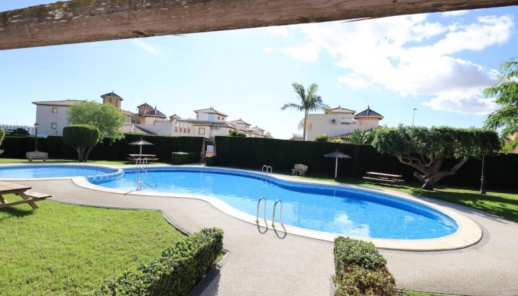 Reventa - Apartamento - Apartamento en el último piso - Orihuela Costa - Lomas de Cabo Roig