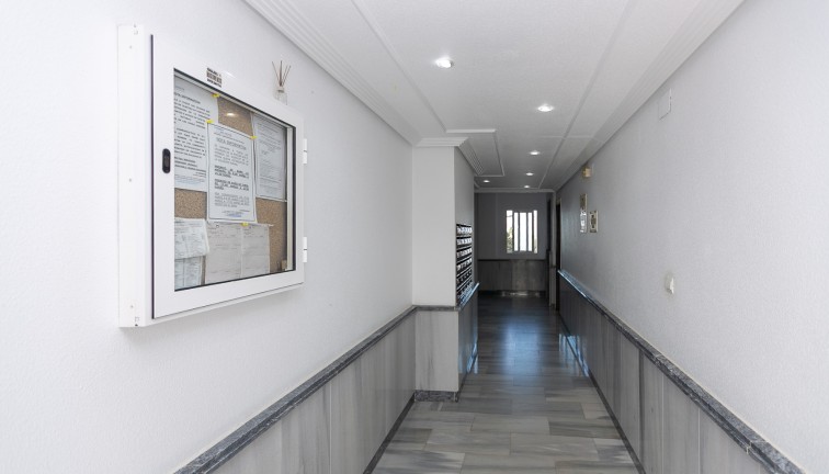 Återförsäljning - Lägenhet - La Zenia