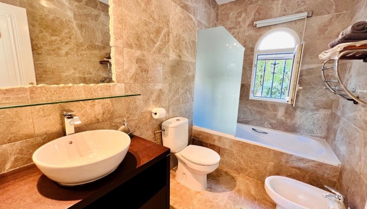 Reventa - Chalet - Orihuela Costa - Campoamor