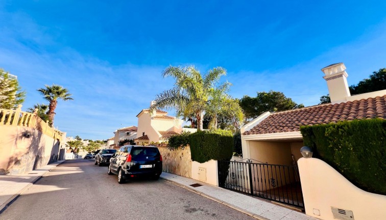 Reventa - Chalet - Orihuela Costa - Campoamor