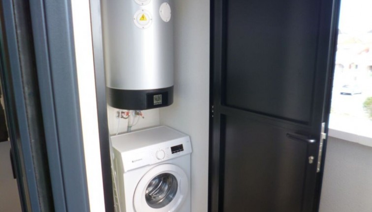 New Build - Apartment - Los Altos