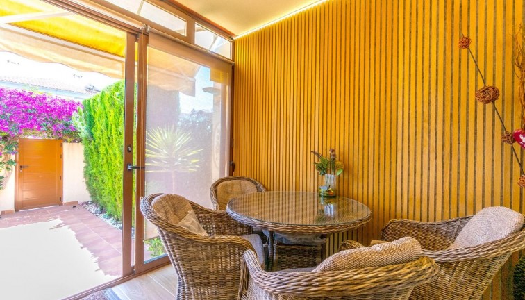 Jälleenmyynti - Terraced house / Townhouse - Torrevieja - Aguas Nuevas