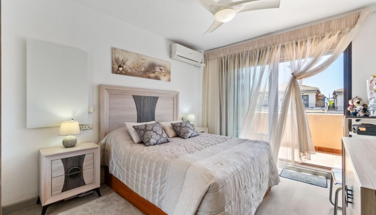 Jälleenmyynti - Terraced house / Townhouse - Torrevieja - Aguas Nuevas