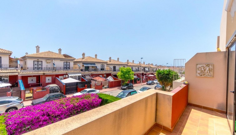Jälleenmyynti - Terraced house / Townhouse - Torrevieja - Aguas Nuevas