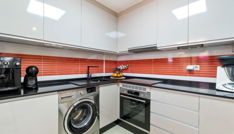 Jälleenmyynti - Terraced house / Townhouse - Torrevieja - Aguas Nuevas