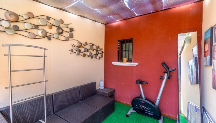 Jälleenmyynti - Terraced house / Townhouse - Torrevieja - Aguas Nuevas
