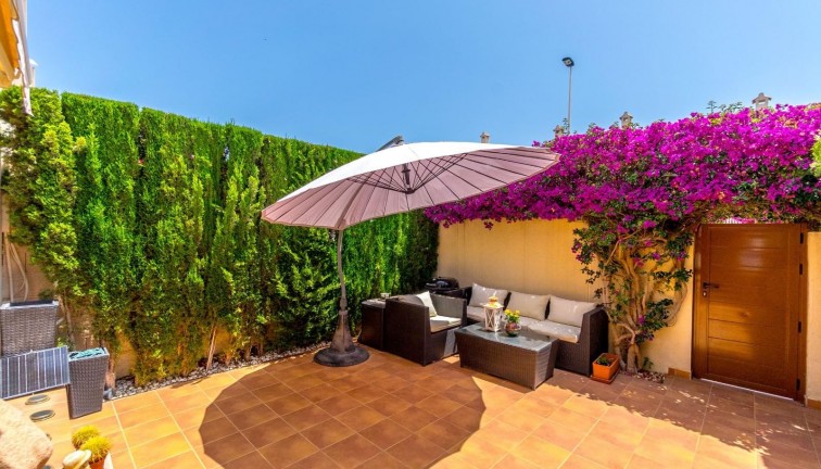 Jälleenmyynti - Terraced house / Townhouse - Torrevieja - Aguas Nuevas