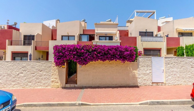 Jälleenmyynti - Terraced house / Townhouse - Torrevieja - Aguas Nuevas