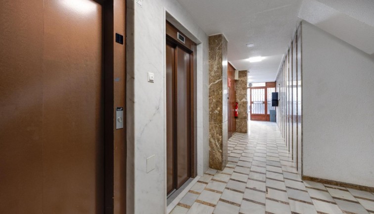 Reventa - Apartamento / piso - Torrevieja - Acequion