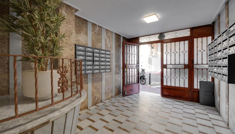 Reventa - Apartamento / piso - Torrevieja - Acequion