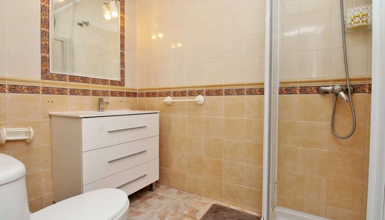 Resale - Chalet - Orihuela Costa - Playa Flamenca