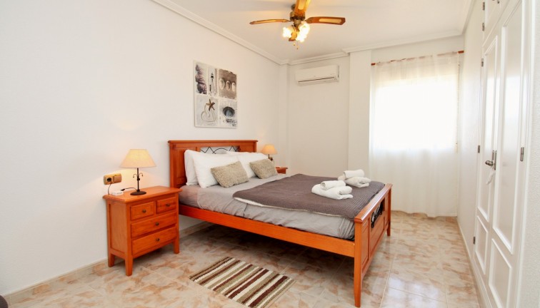 Resale - Chalet - Orihuela Costa - Playa Flamenca