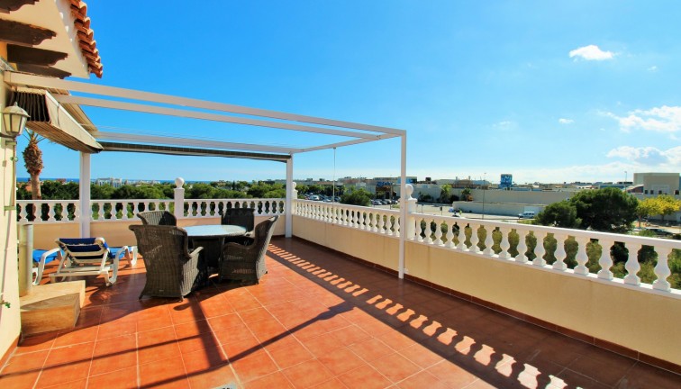 Resale - Chalet - Orihuela Costa - Playa Flamenca