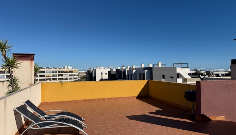Reventa - Apartamento - Apartamento en el último piso - Orihuela Costa - Playa Flamenca