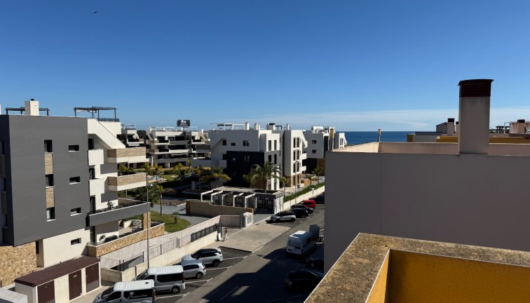 Reventa - Apartamento - Apartamento en el último piso - Orihuela Costa - Playa Flamenca
