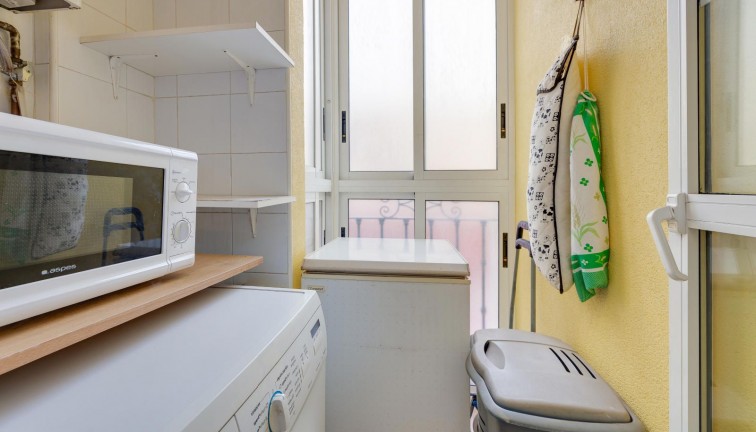 Reventa - Apartamento / piso - Torrevieja