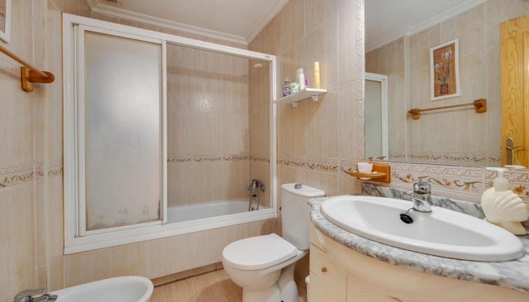 Reventa - Apartamento / piso - Torrevieja