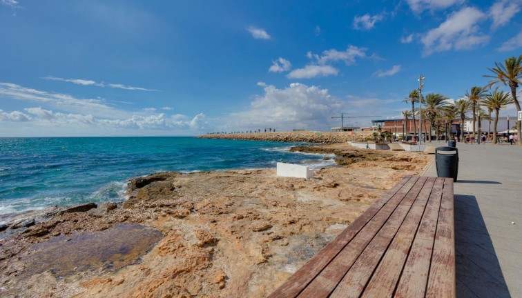 Reventa - Apartamento / piso - Torrevieja