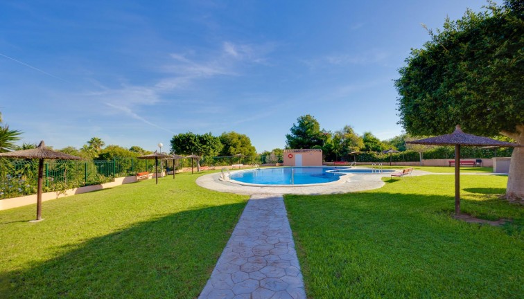 Resale - Bungalow - Orihuela Costa - Los Altos