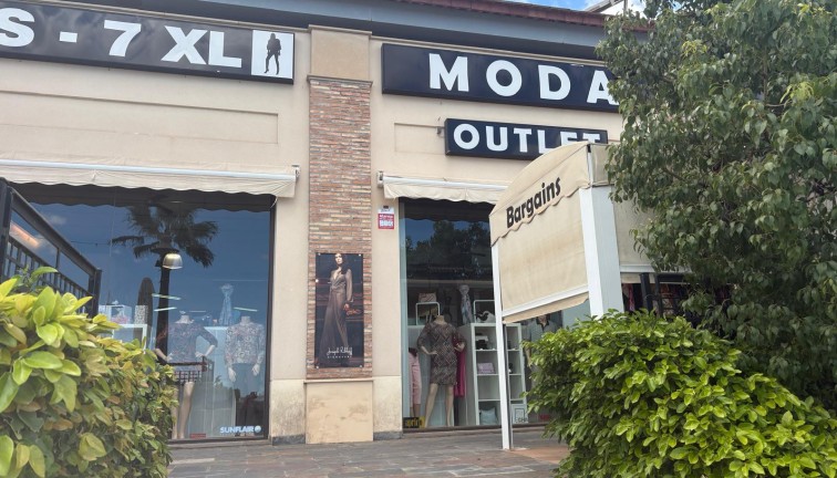 Återförsäljning - Shop - Algorfa - La Finca Golf