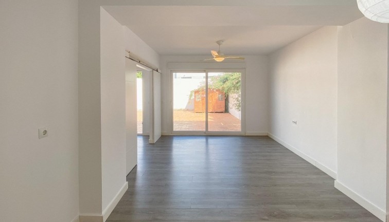 Reventa - Chalet - Torrevieja - Aguas Nuevas