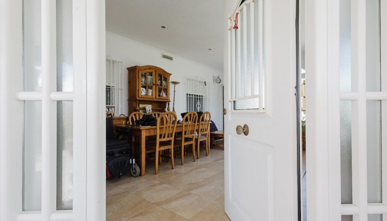 Reventa - Chalet - Torrevieja - La Siesta