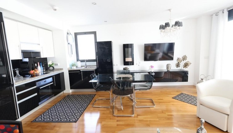 Återförsäljning - Lägenhet - Orihuela Costa - Campoamor