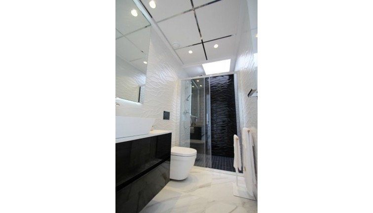 Uudistuotanto - Erillistalo - Cartagena - Playa Honda