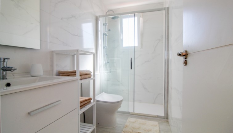 Återförsäljning -  Bostad - Översta våningen  - Punta Prima