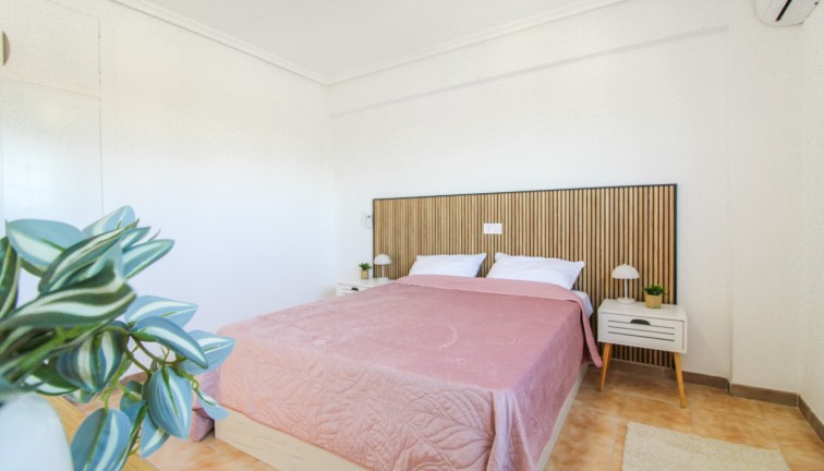 Återförsäljning -  Bostad - Översta våningen  - Punta Prima