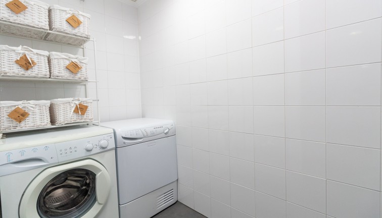 Reventa - Apartamento - Apartamento en el último piso - Torrevieja