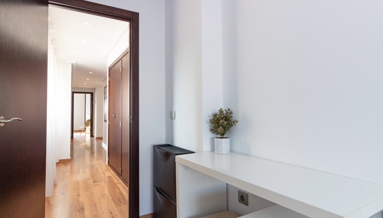 Reventa - Apartamento - Apartamento en el último piso - Torrevieja