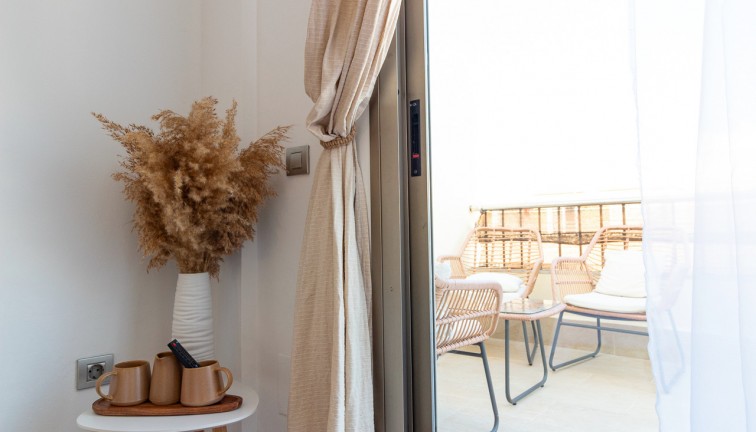 Reventa - Apartamento - Apartamento en el último piso - Torrevieja