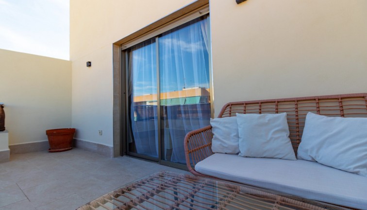 Reventa - Apartamento - Apartamento en el último piso - Torrevieja