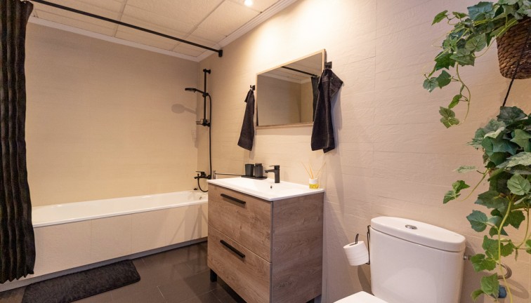 Reventa - Apartamento - Apartamento en el último piso - Torrevieja