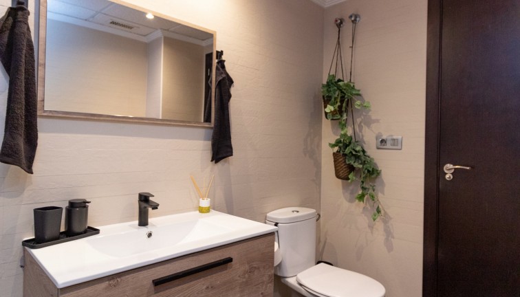 Reventa - Apartamento - Apartamento en el último piso - Torrevieja