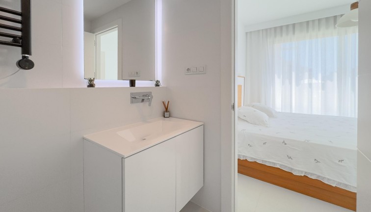 Resale - Chalet - Pilar de la Horadada - Pueblo Latino