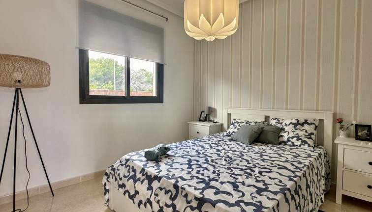 Reventa - Casa adosada - San Miguel de Salinas