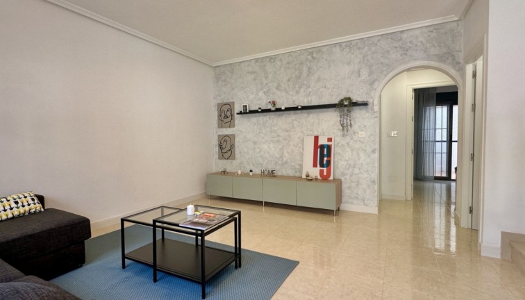 Reventa - Casa adosada - San Miguel de Salinas