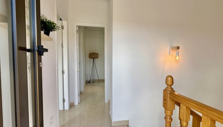 Reventa - Casa adosada - San Miguel de Salinas