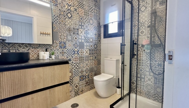 Reventa - Casa adosada - San Miguel de Salinas