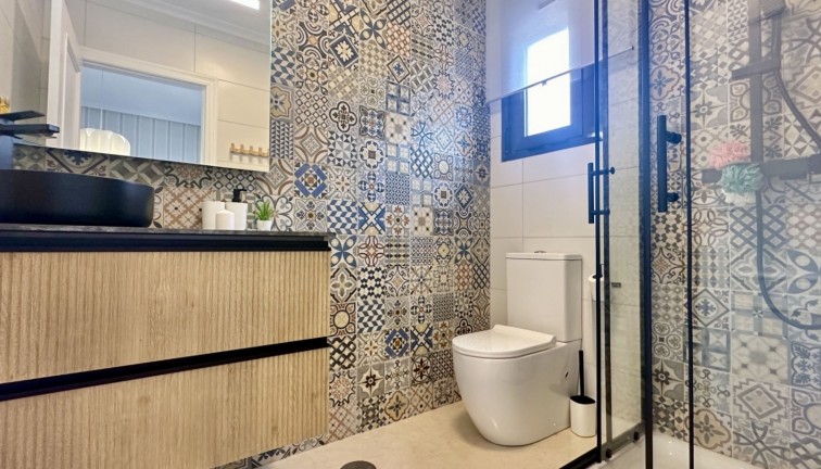 Reventa - Casa adosada - San Miguel de Salinas