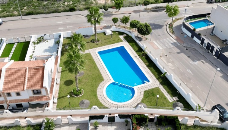 Reventa - Casa adosada - San Miguel de Salinas